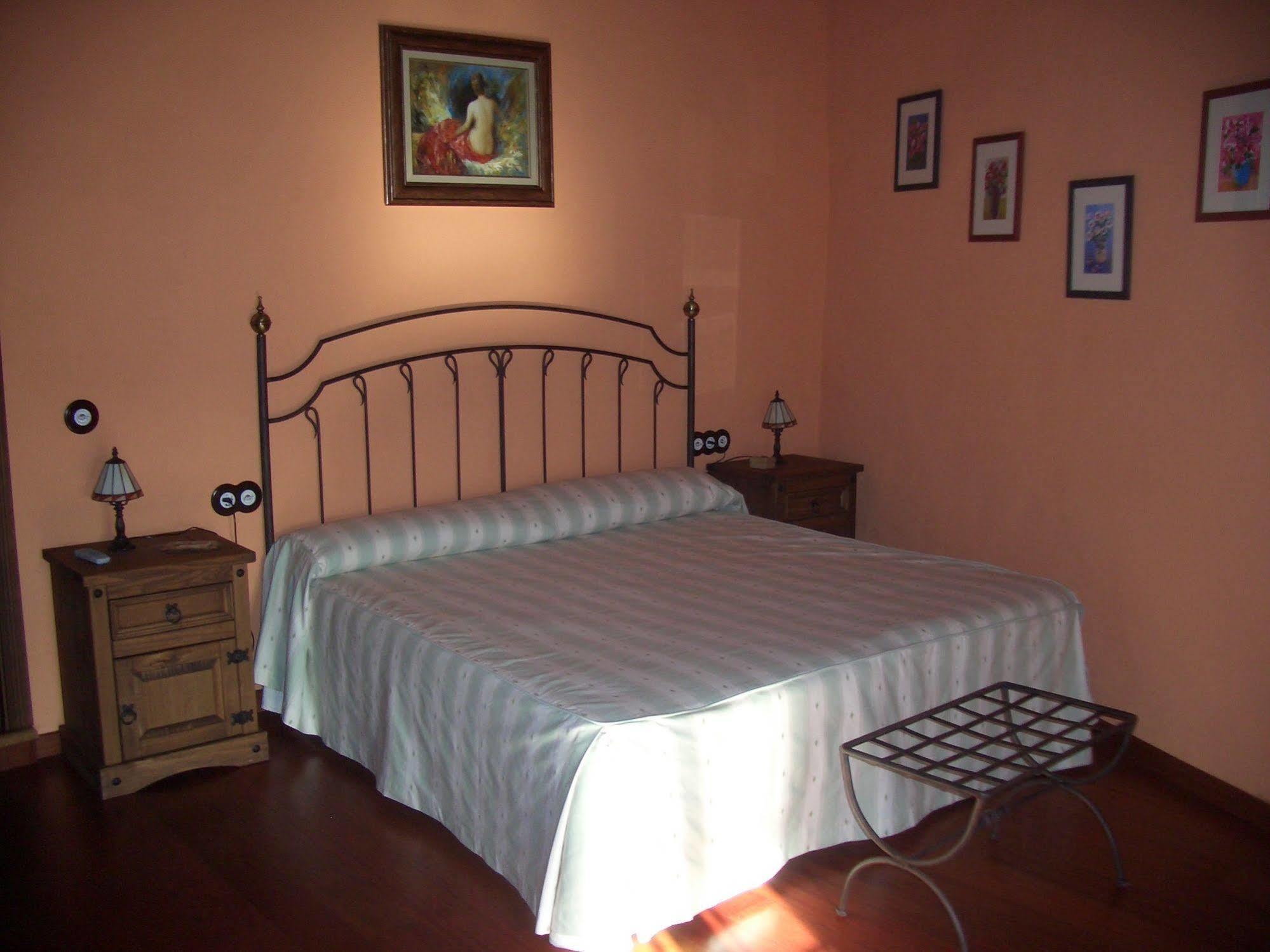 Hotel Rural La Fontanilla Fregenal de la Sierra Bagian luar foto